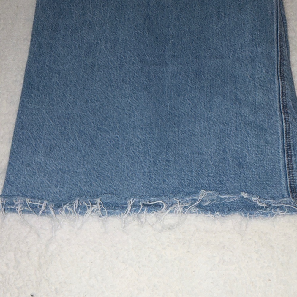 American Eagle Outfitters wide leg frayed hem jeans - Picture 7 of 7